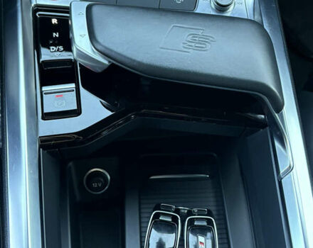 Чорний Ауді E-Tron, об'ємом двигуна 0 л та пробігом 95 тис. км за 36599 $, фото 56 на Automoto.ua