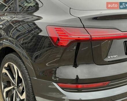 Чорний Ауді E-Tron, об'ємом двигуна 0 л та пробігом 99 тис. км за 29000 $, фото 16 на Automoto.ua