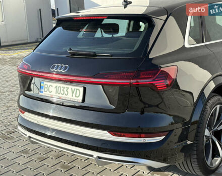 Чорний Ауді E-Tron, об'ємом двигуна 0 л та пробігом 95 тис. км за 36599 $, фото 13 на Automoto.ua