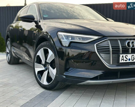 Черный Ауди E-Tron, объемом двигателя 0 л и пробегом 40 тыс. км за 26900 $, фото 2 на Automoto.ua