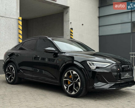 Черный Ауди E-Tron, объемом двигателя 0 л и пробегом 63 тыс. км за 44999 $, фото 11 на Automoto.ua