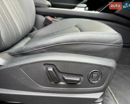 Чорний Ауді E-Tron, об'ємом двигуна 0 л та пробігом 190 тис. км за 24199 $, фото 41 на Automoto.ua