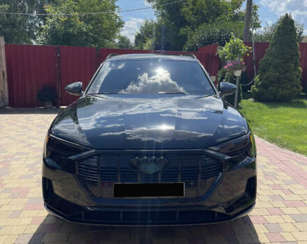 Черный Ауди E-Tron, объемом двигателя 0 л и пробегом 32 тыс. км за 36000 $, фото 3 на Automoto.ua
