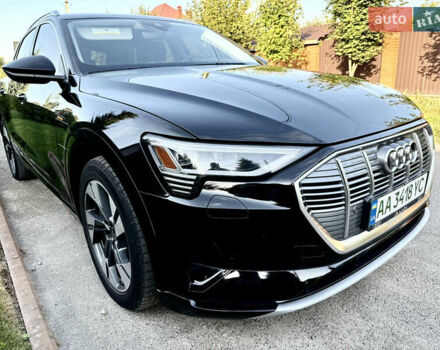 Черный Ауди E-Tron, объемом двигателя 0 л и пробегом 140 тыс. км за 29299 $, фото 6 на Automoto.ua