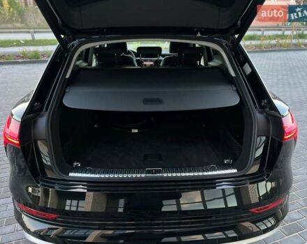 Чорний Ауді E-Tron, об'ємом двигуна 0 л та пробігом 130 тис. км за 27900 $, фото 27 на Automoto.ua