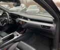 Чорний Ауді E-Tron, об'ємом двигуна 0 л та пробігом 81 тис. км за 36500 $, фото 8 на Automoto.ua