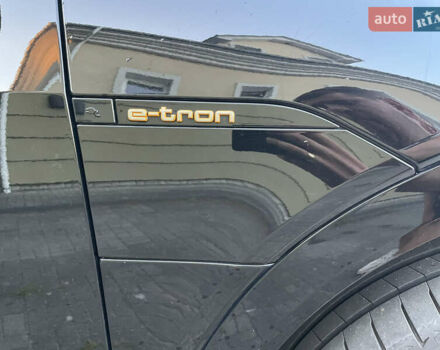Чорний Ауді E-Tron, об'ємом двигуна 0 л та пробігом 58 тис. км за 36900 $, фото 17 на Automoto.ua