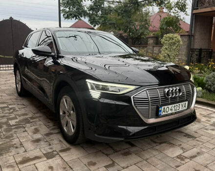 Черный Ауди E-Tron, объемом двигателя 0 л и пробегом 158 тыс. км за 26900 $, фото 15 на Automoto.ua