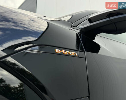 Черный Ауди E-Tron, объемом двигателя 0 л и пробегом 73 тыс. км за 44300 $, фото 9 на Automoto.ua