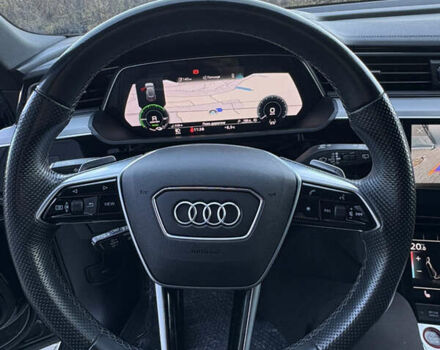 Чорний Ауді E-Tron, об'ємом двигуна 0 л та пробігом 95 тис. км за 36599 $, фото 59 на Automoto.ua
