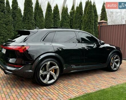 Чорний Ауді E-Tron, об'ємом двигуна 0 л та пробігом 58 тис. км за 42999 $, фото 12 на Automoto.ua