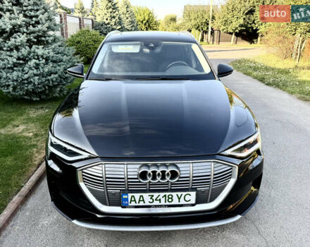 Черный Ауди E-Tron, объемом двигателя 0 л и пробегом 140 тыс. км за 29299 $, фото 4 на Automoto.ua