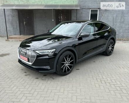 Чорний Ауді E-Tron, об'ємом двигуна 0 л та пробігом 18 тис. км за 35500 $, фото 16 на Automoto.ua