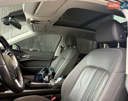 Черный Ауди E-Tron, объемом двигателя 0 л и пробегом 150 тыс. км за 27500 $, фото 35 на Automoto.ua