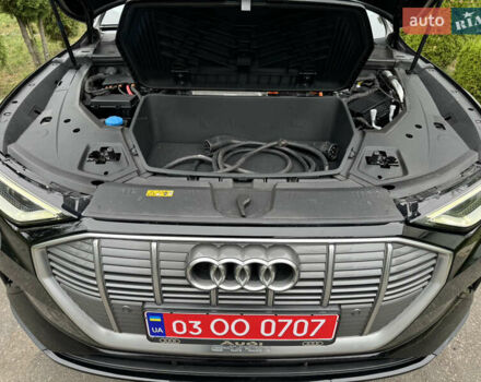 Чорний Ауді E-Tron, об'ємом двигуна 0 л та пробігом 190 тис. км за 23900 $, фото 49 на Automoto.ua
