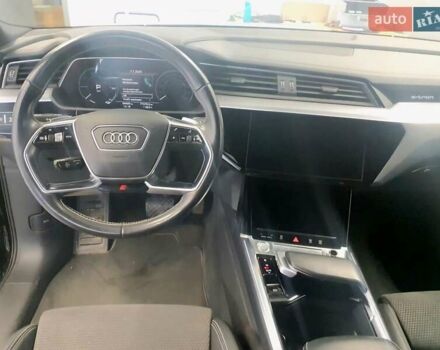 Черный Ауди E-Tron, объемом двигателя 0 л и пробегом 99 тыс. км за 29999 $, фото 5 на Automoto.ua