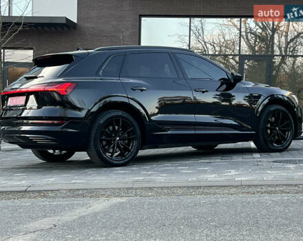 Чорний Ауді E-Tron, об'ємом двигуна 0 л та пробігом 187 тис. км за 23300 $, фото 15 на Automoto.ua