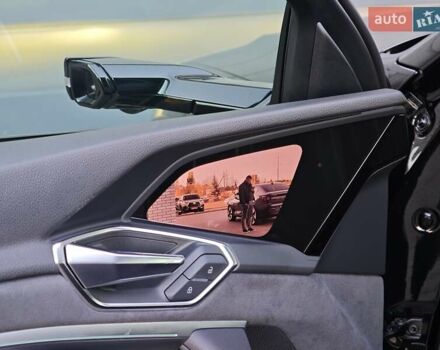 Чорний Ауді E-Tron, об'ємом двигуна 0 л та пробігом 34 тис. км за 49499 $, фото 27 на Automoto.ua