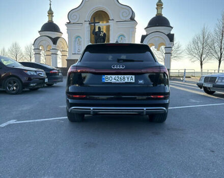 Черный Ауди E-Tron, объемом двигателя 0 л и пробегом 120 тыс. км за 32555 $, фото 6 на Automoto.ua