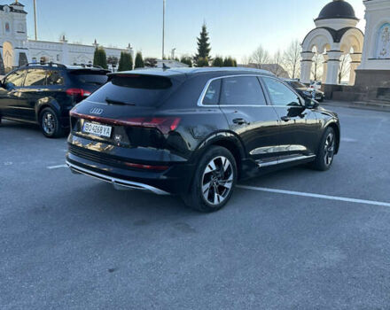 Черный Ауди E-Tron, объемом двигателя 0 л и пробегом 120 тыс. км за 32555 $, фото 7 на Automoto.ua