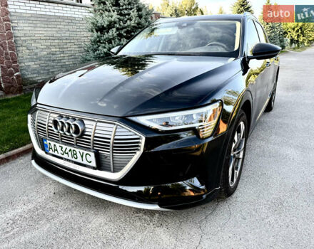 Черный Ауди E-Tron, объемом двигателя 0 л и пробегом 140 тыс. км за 29299 $, фото 2 на Automoto.ua