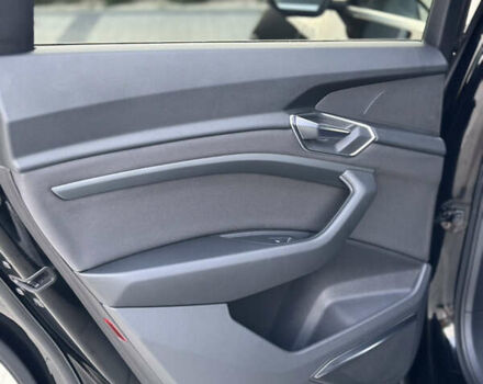 Черный Ауди E-Tron, объемом двигателя 0 л и пробегом 40 тыс. км за 26900 $, фото 33 на Automoto.ua