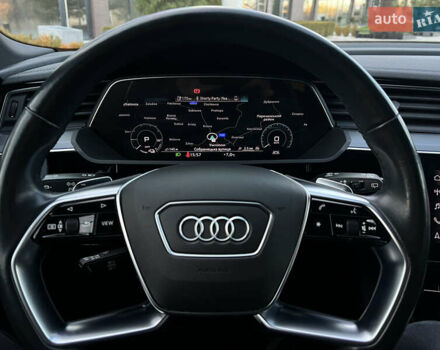 Чорний Ауді E-Tron, об'ємом двигуна 0 л та пробігом 187 тис. км за 23300 $, фото 46 на Automoto.ua