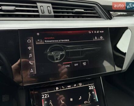 Чорний Ауді E-Tron, об'ємом двигуна 0 л та пробігом 99 тис. км за 29000 $, фото 25 на Automoto.ua