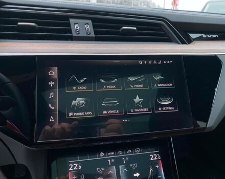 Чорний Ауді E-Tron, об'ємом двигуна 0 л та пробігом 38 тис. км за 33900 $, фото 15 на Automoto.ua
