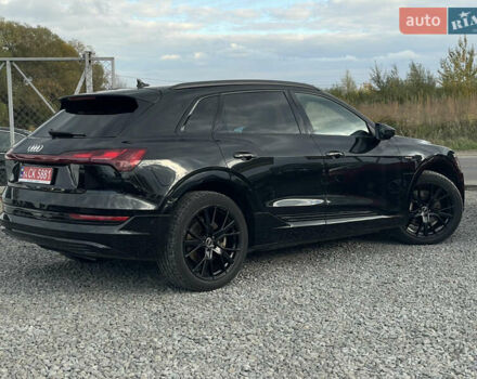 Чорний Ауді E-Tron, об'ємом двигуна 0 л та пробігом 70 тис. км за 39999 $, фото 33 на Automoto.ua