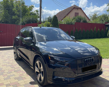 Черный Ауди E-Tron, объемом двигателя 0 л и пробегом 32 тыс. км за 36000 $, фото 4 на Automoto.ua