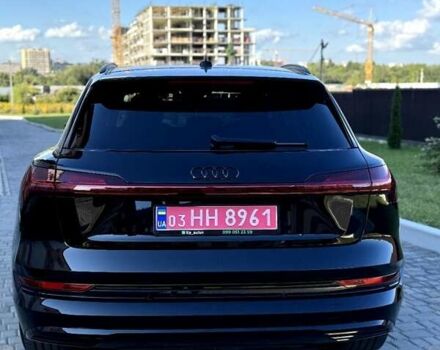 Чорний Ауді E-Tron, об'ємом двигуна 0 л та пробігом 44 тис. км за 39500 $, фото 3 на Automoto.ua