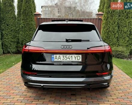 Чорний Ауді E-Tron, об'ємом двигуна 0 л та пробігом 58 тис. км за 42999 $, фото 14 на Automoto.ua