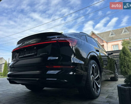 Черный Ауди E-Tron, объемом двигателя 0 л и пробегом 49 тыс. км за 44699 $, фото 5 на Automoto.ua