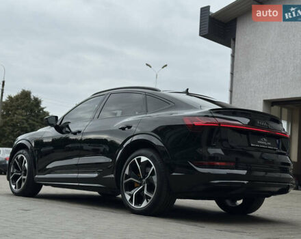 Черный Ауди E-Tron, объемом двигателя 0 л и пробегом 63 тыс. км за 44999 $, фото 5 на Automoto.ua