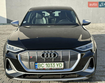Чорний Ауді E-Tron, об'ємом двигуна 0 л та пробігом 95 тис. км за 36599 $, фото 18 на Automoto.ua