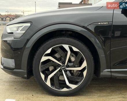 Чорний Ауді E-Tron, об'ємом двигуна 0 л та пробігом 99 тис. км за 29000 $, фото 9 на Automoto.ua
