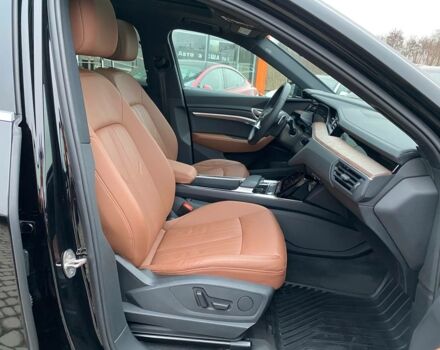 Чорний Ауді E-Tron, об'ємом двигуна 0 л та пробігом 38 тис. км за 33900 $, фото 26 на Automoto.ua