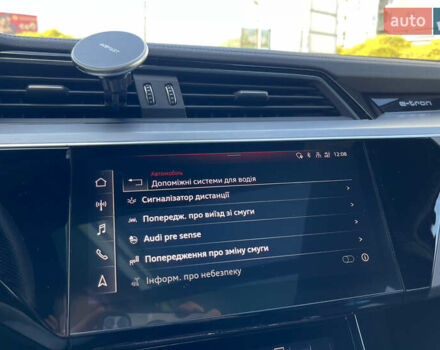 Черный Ауди E-Tron, объемом двигателя 0 л и пробегом 33 тыс. км за 53450 $, фото 23 на Automoto.ua
