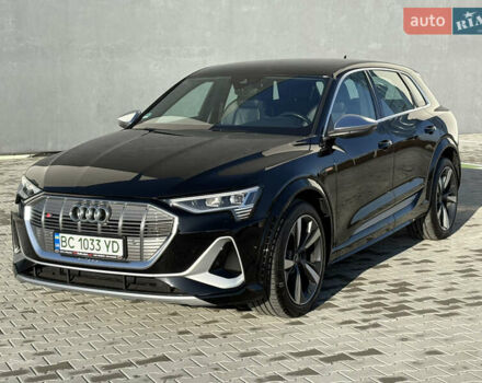 Чорний Ауді E-Tron, об'ємом двигуна 0 л та пробігом 95 тис. км за 36599 $, фото 3 на Automoto.ua