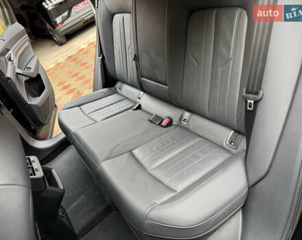 Чорний Ауді E-Tron, об'ємом двигуна 0 л та пробігом 190 тис. км за 24199 $, фото 34 на Automoto.ua