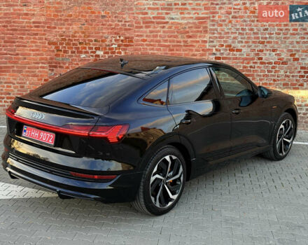 Чорний Ауді E-Tron, об'ємом двигуна 0 л та пробігом 58 тис. км за 41900 $, фото 27 на Automoto.ua