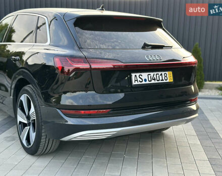 Черный Ауди E-Tron, объемом двигателя 0 л и пробегом 40 тыс. км за 26900 $, фото 15 на Automoto.ua