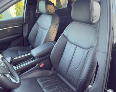 Черный Ауди E-Tron, объемом двигателя 0 л и пробегом 50 тыс. км за 44000 $, фото 17 на Automoto.ua