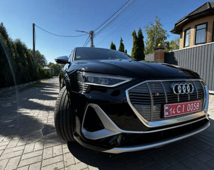 Черный Ауди E-Tron, объемом двигателя 0 л и пробегом 95 тыс. км за 39900 $, фото 11 на Automoto.ua
