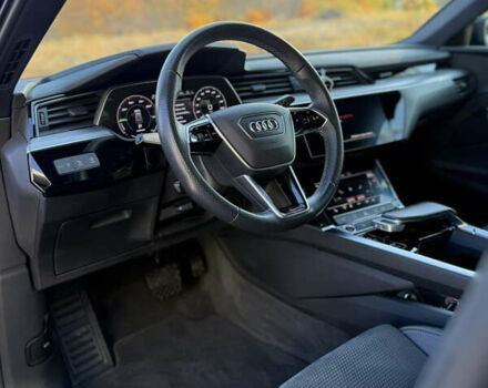 Черный Ауди E-Tron, объемом двигателя 0 л и пробегом 43 тыс. км за 29900 $, фото 15 на Automoto.ua