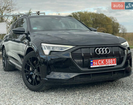 Чорний Ауді E-Tron, об'ємом двигуна 0 л та пробігом 70 тис. км за 39999 $, фото 8 на Automoto.ua