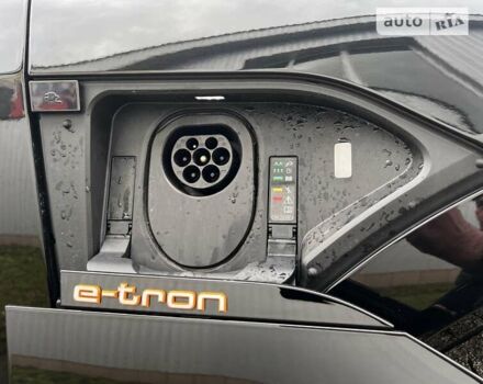 Черный Ауди E-Tron, объемом двигателя 0 л и пробегом 32 тыс. км за 52000 $, фото 64 на Automoto.ua