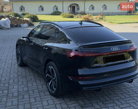 Черный Ауди E-Tron, объемом двигателя 0 л и пробегом 50 тыс. км за 44000 $, фото 63 на Automoto.ua