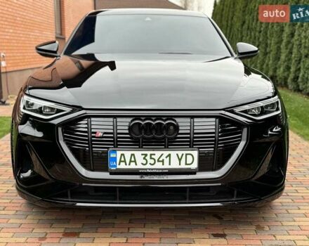 Чорний Ауді E-Tron, об'ємом двигуна 0 л та пробігом 58 тис. км за 42999 $, фото 34 на Automoto.ua